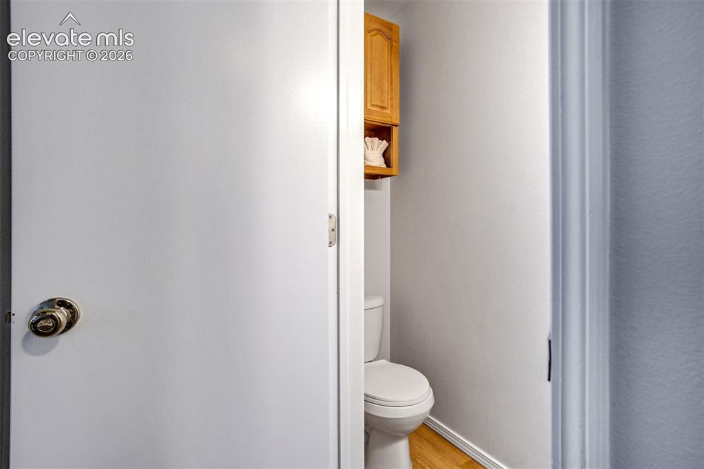 Image 16 of 49: Bathroom