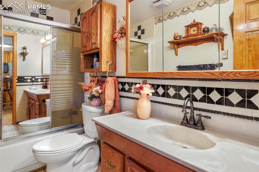 Listing 2054490, Image 26 of 48