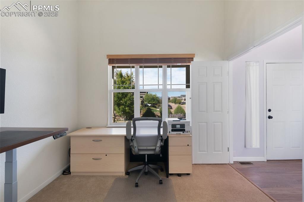 Image 13 of 41: Office