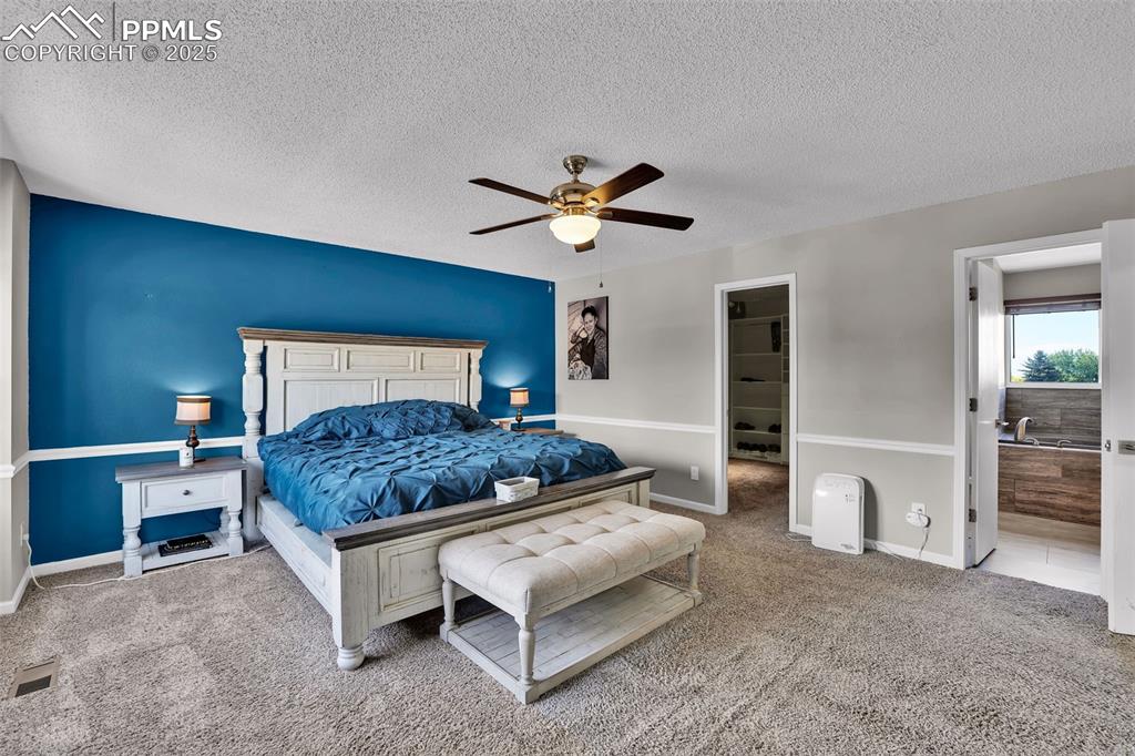 Image 18 of 39: Bedroom