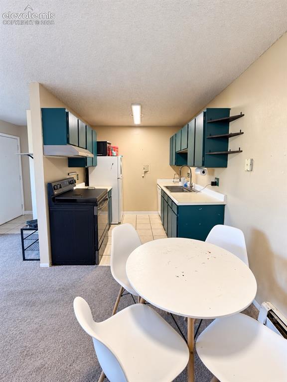 Image 8 of 26: Dining Area