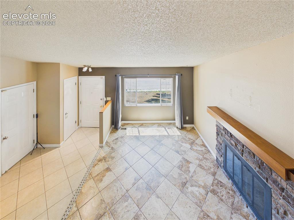 Image 13 of 46: Family Room