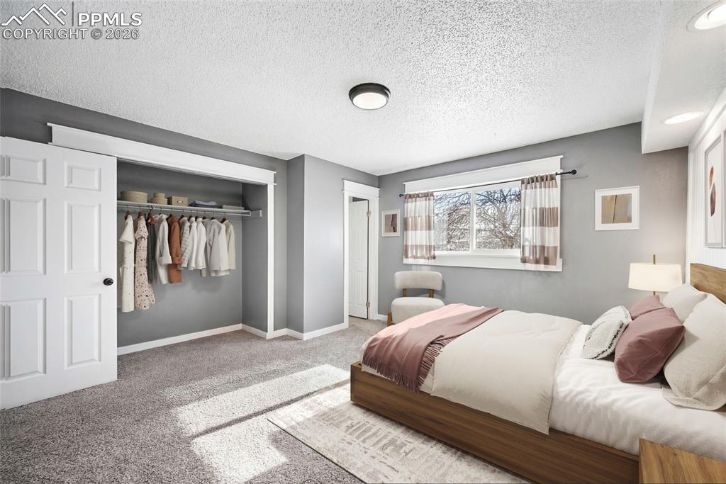 Image 12 of 36: Bedroom