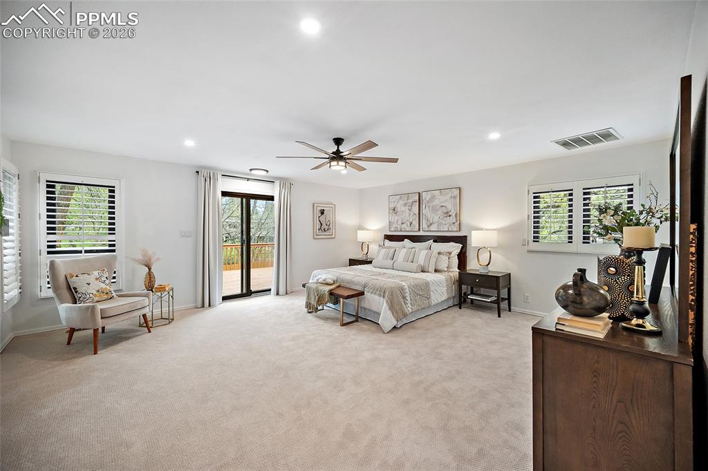 Image 17 of 46: Bedroom