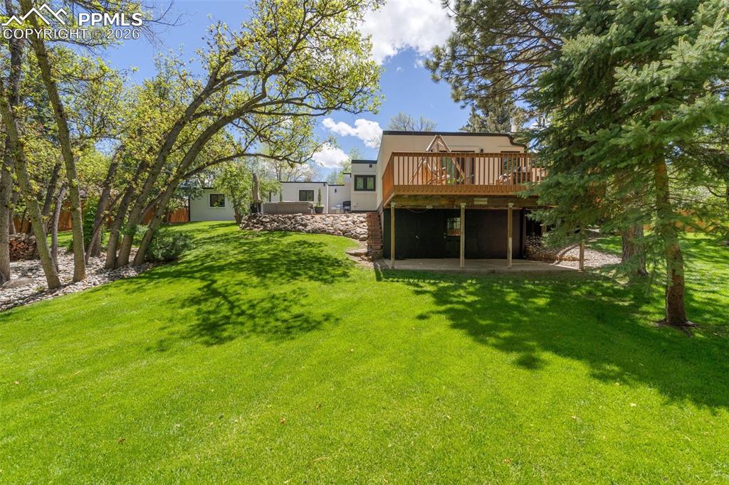 Image 38 of 46: Back of Structure