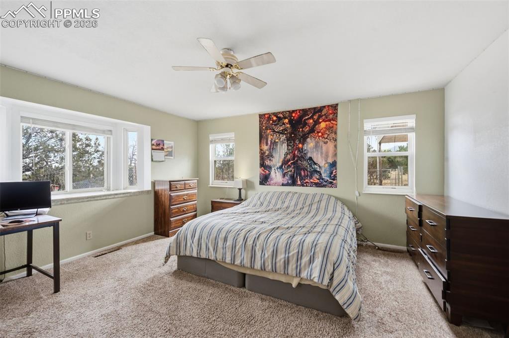 Image 11 of 39: Bedroom