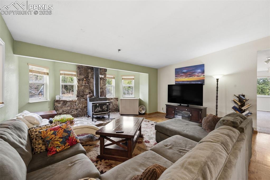 Image 4 of 39: Living Room