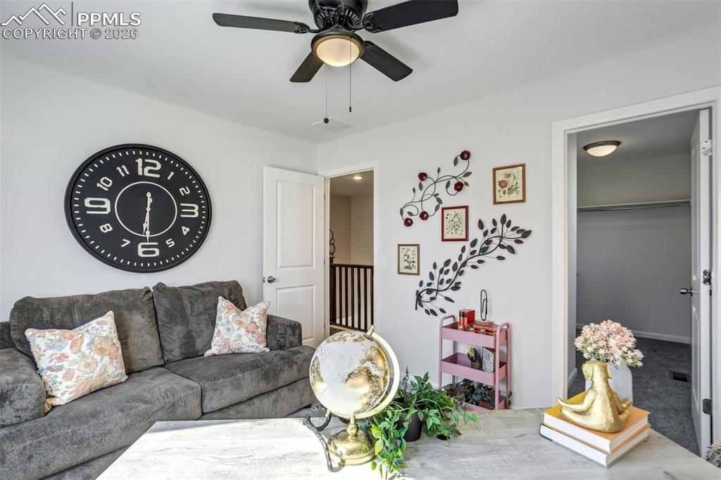 Image 27 of 36: Living Room