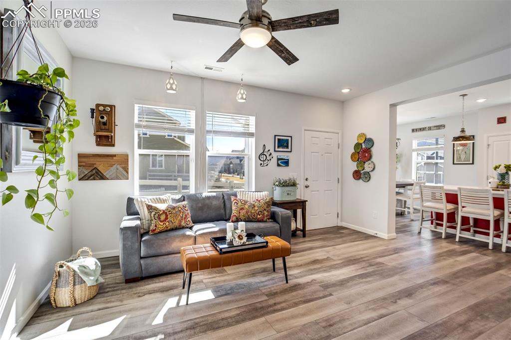 Image 3 of 36: Living Room