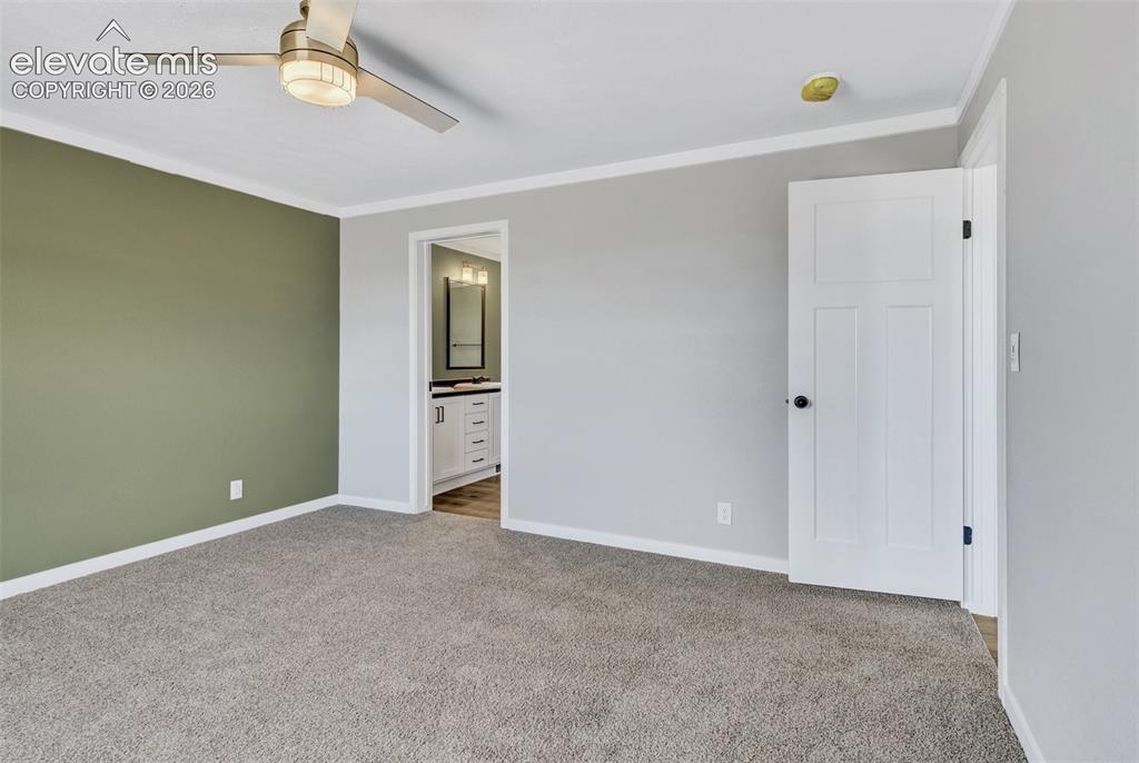 Image 19 of 35: Bedroom