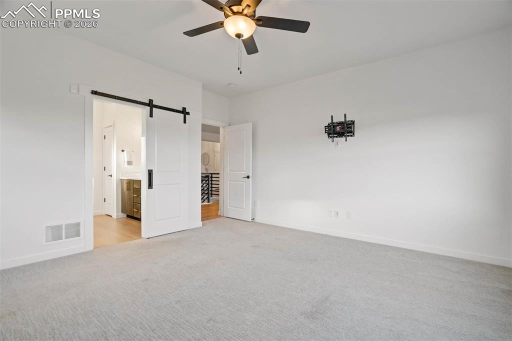 Image 18 of 48: Master Bedroom