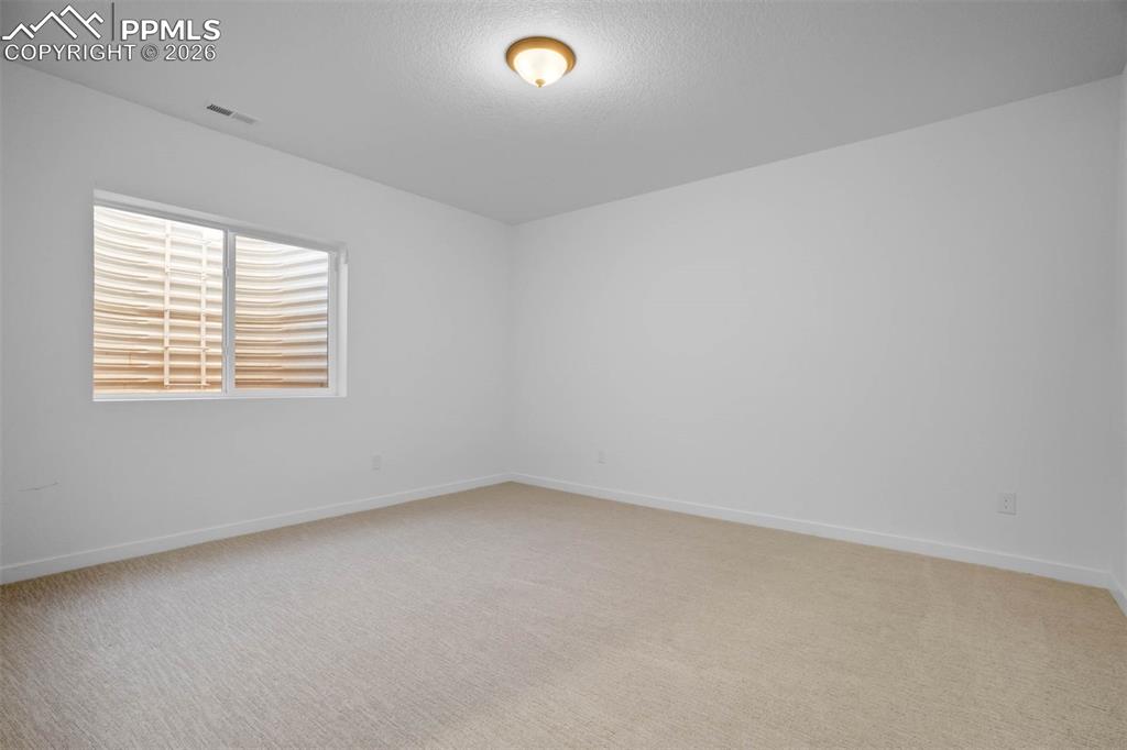 Image 37 of 48: Bedroom