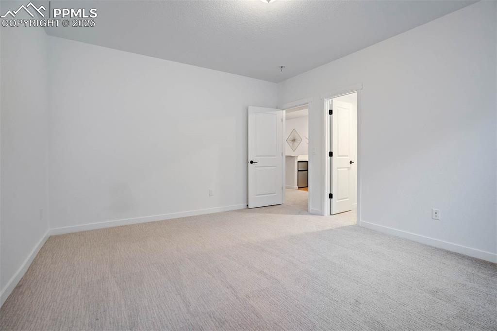 Image 38 of 48: Bedroom