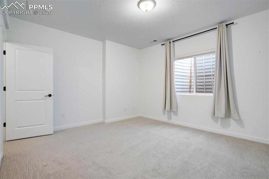 Image 41 of 48: Bedroom