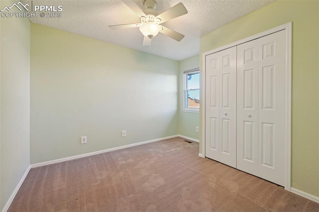 Image 20 of 27: Bedroom