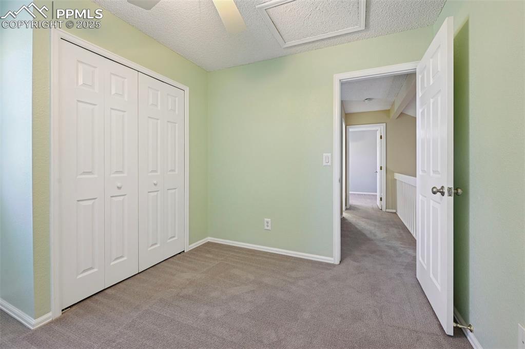 Image 21 of 27: Bedroom