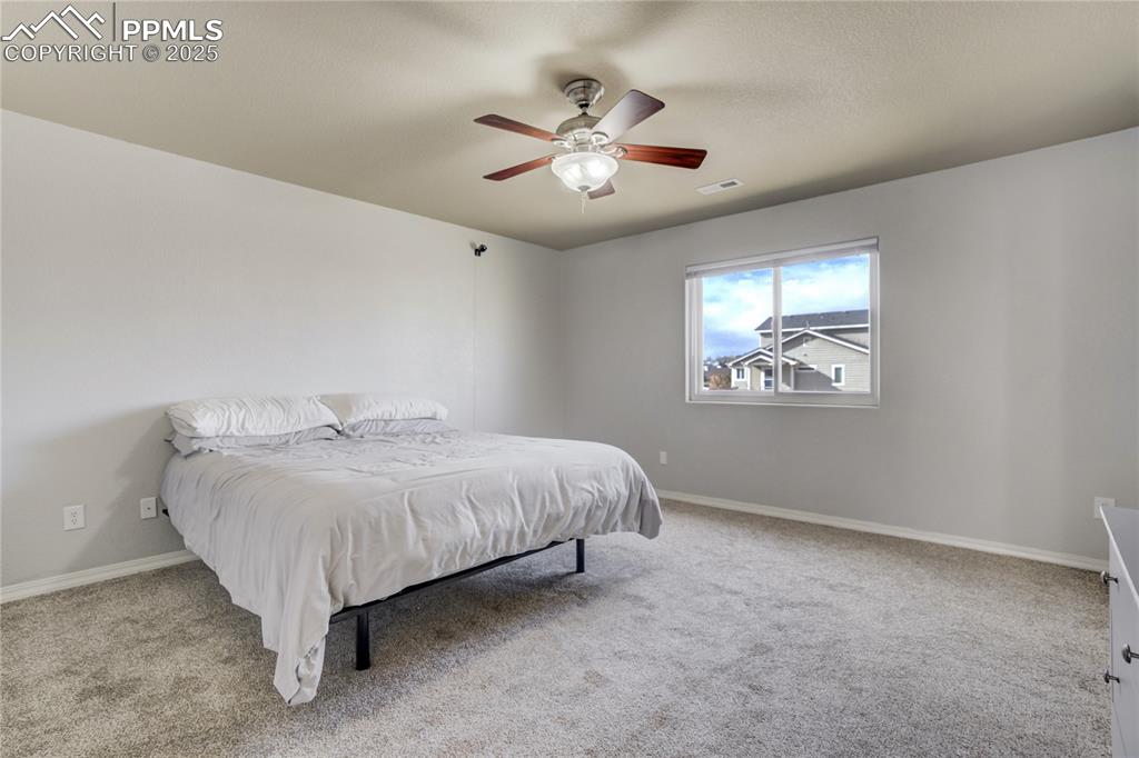 Image 18 of 30: Spacious primary bedroom
