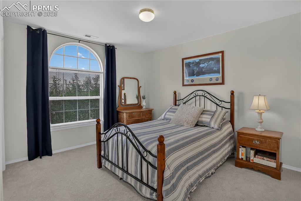Image 18 of 35: Bedroom 3 - upper level