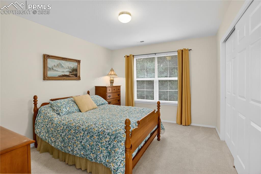 Image 19 of 35: Bedroom 4 - upper level