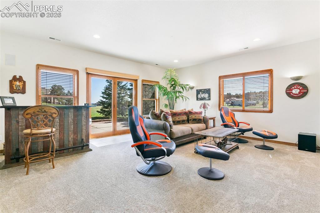 Image 30 of 45: Living Room