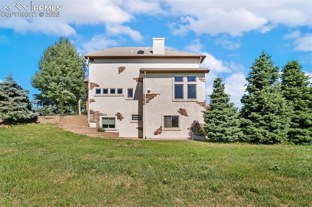 Image 40 of 45: Back of Structure