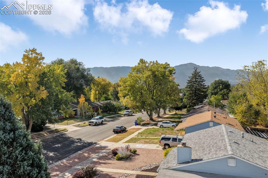 Image 41 of 50: Rear exterior