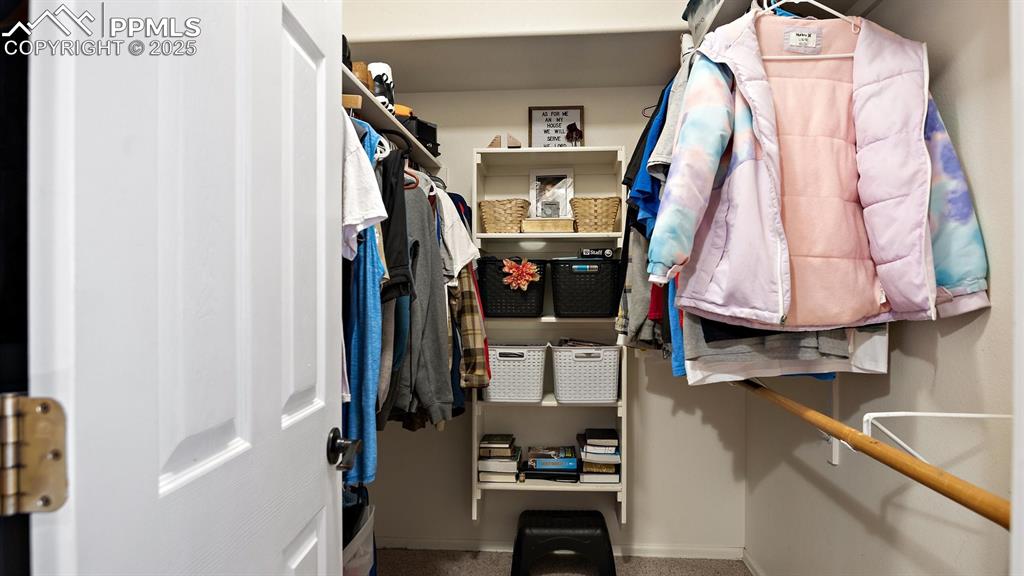 Image 12 of 32: Closet