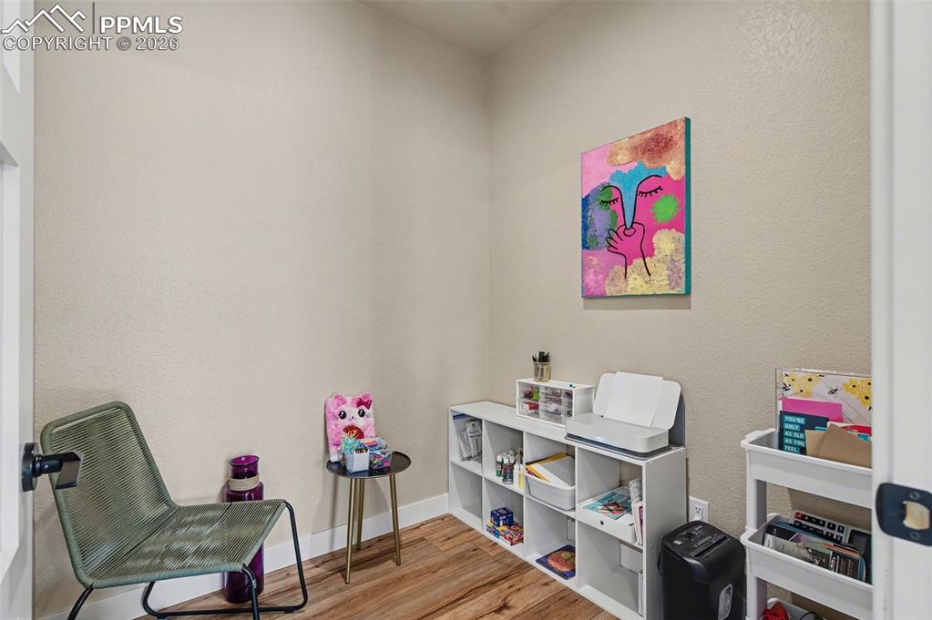 Image 14 of 25: Bonus Room