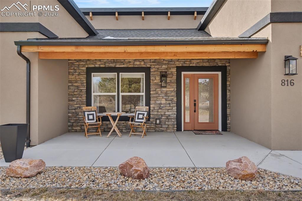 Image 2 of 25: Entry