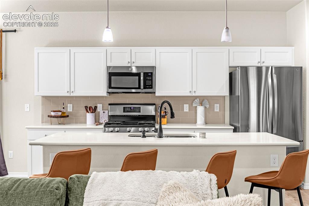 Image 13 of 38: Kitchen