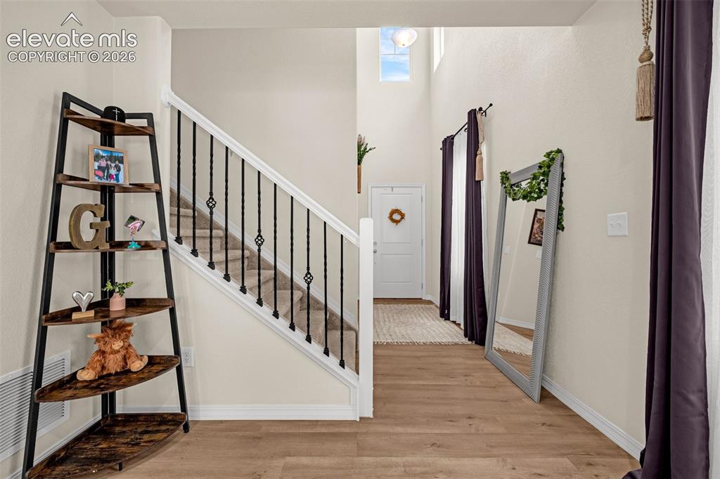 Image 4 of 38: Entry