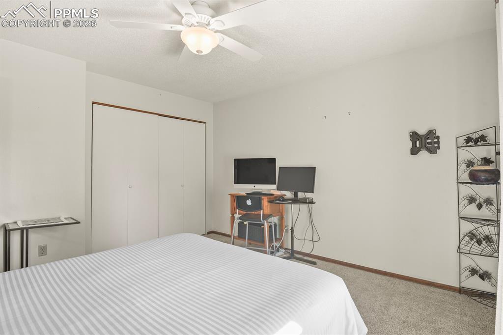 Image 19 of 42: Bedroom