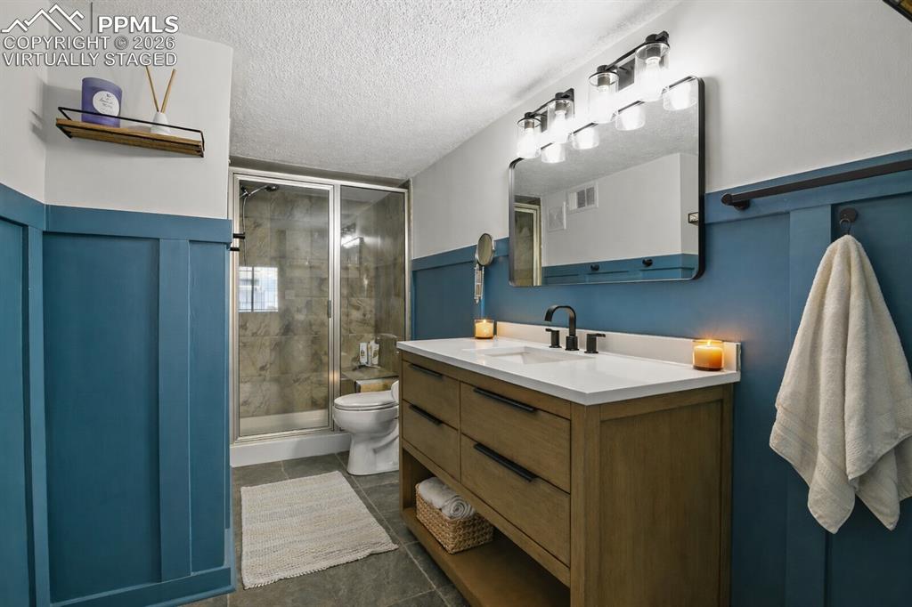 Image 22 of 42: Virtually Staged