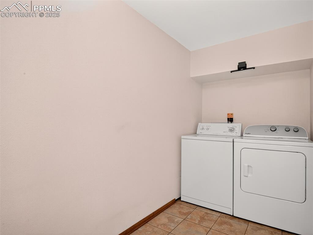 Image 28 of 45: Laundry lower level