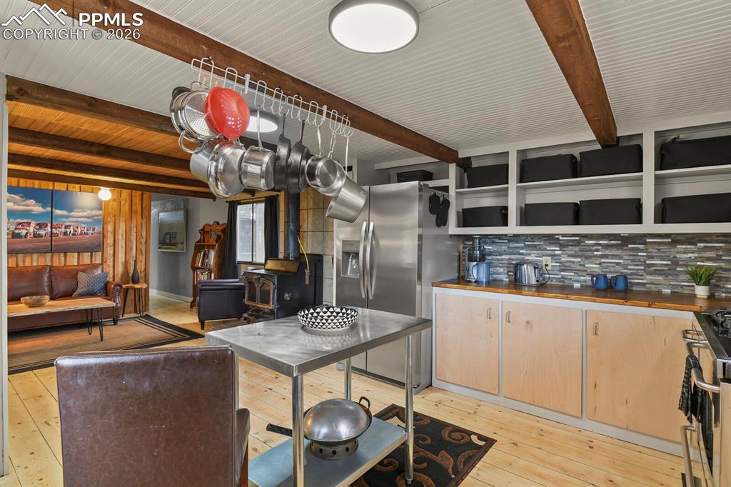 Image 8 of 36: Kitchen