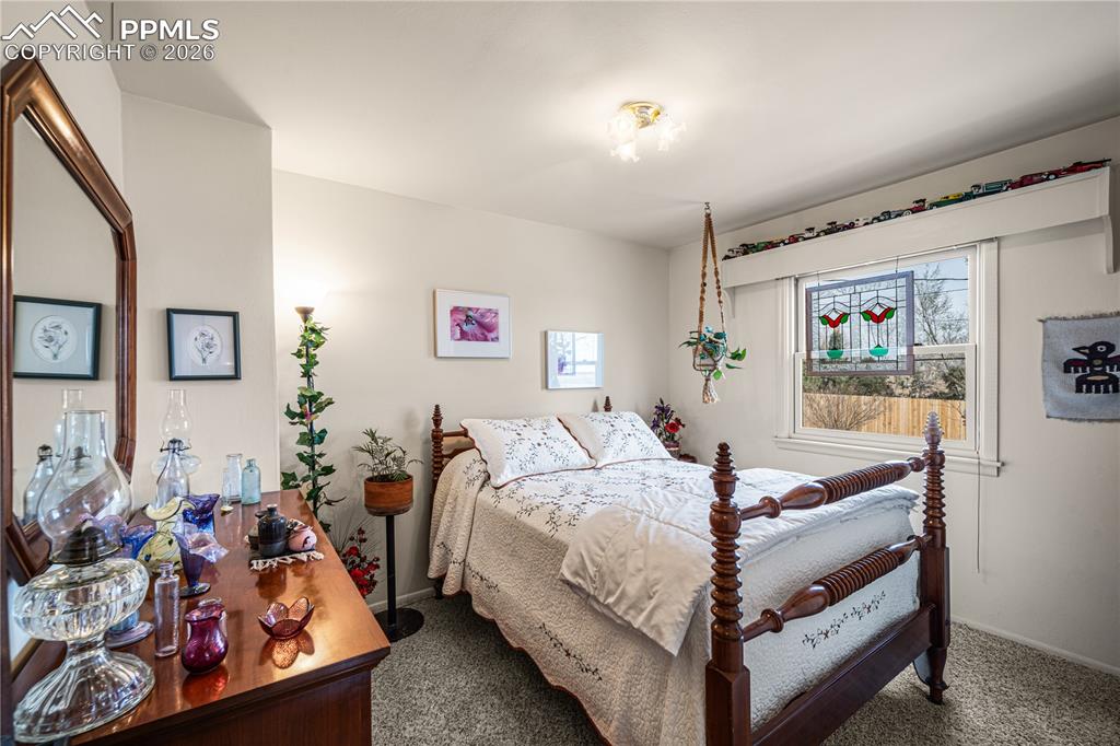 Image 15 of 47: Bedroom