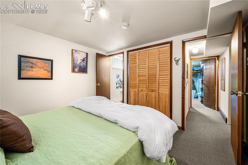 Image 24 of 47: Bedroom