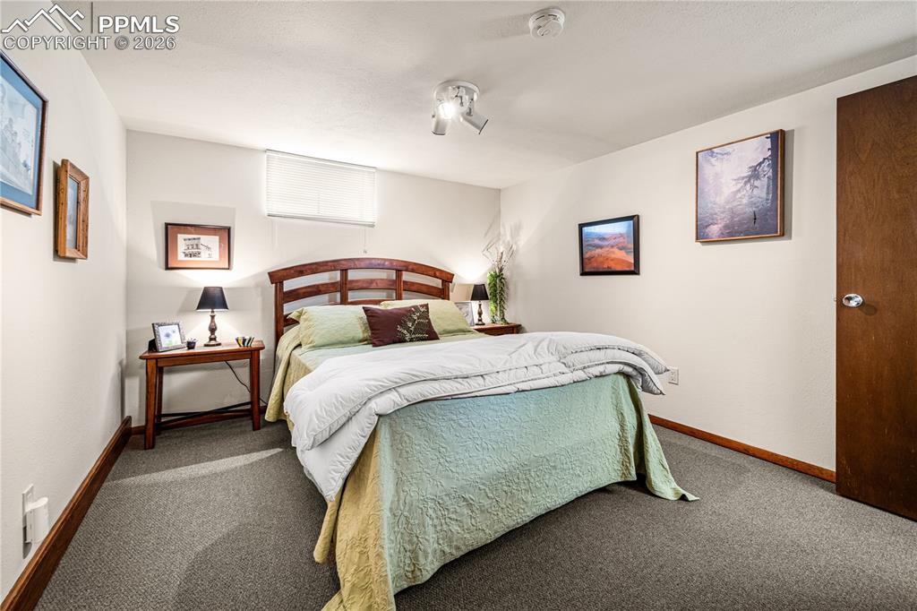 Image 25 of 47: Bedroom