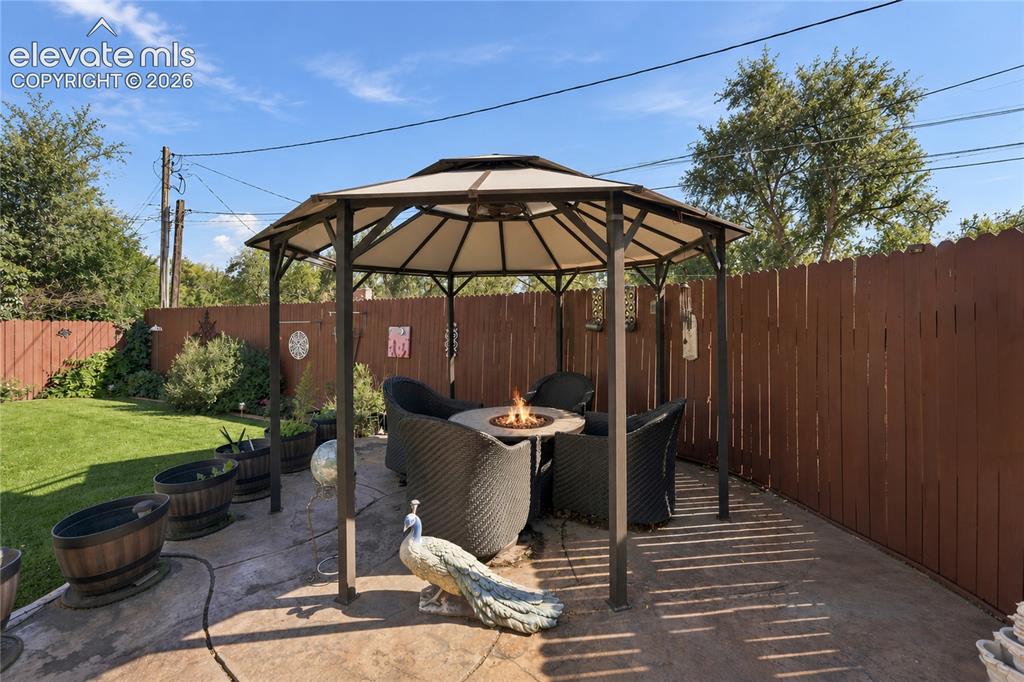 Image 39 of 42: Beautiful patio in private back yard