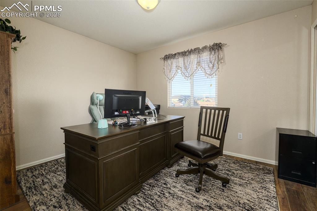 Image 13 of 44: Office