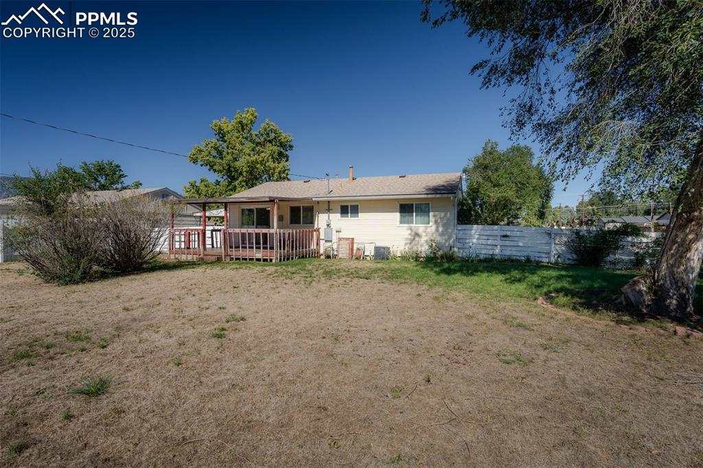 Image 38 of 45: Back of Structure