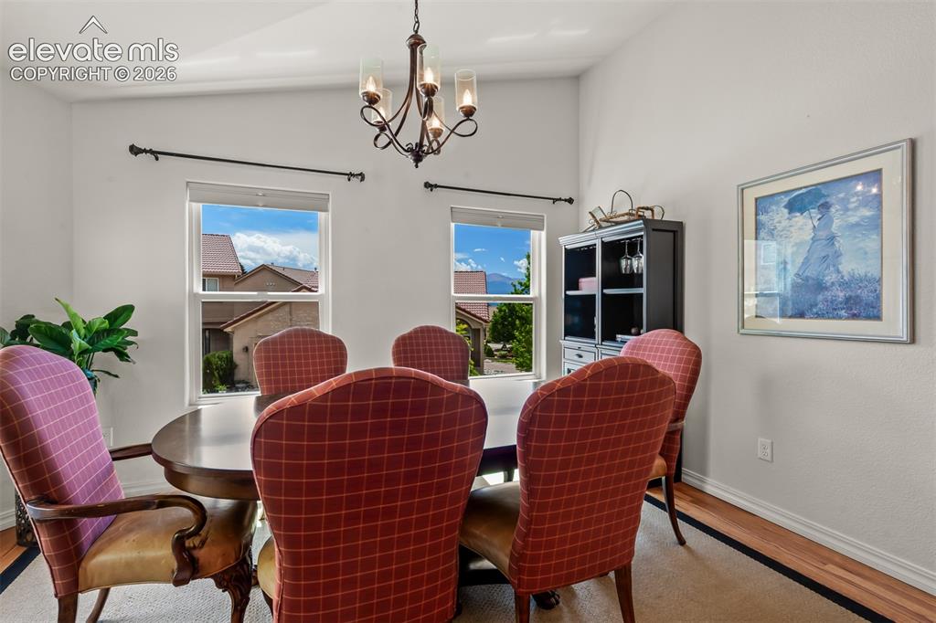 Image 12 of 47: Dining Area