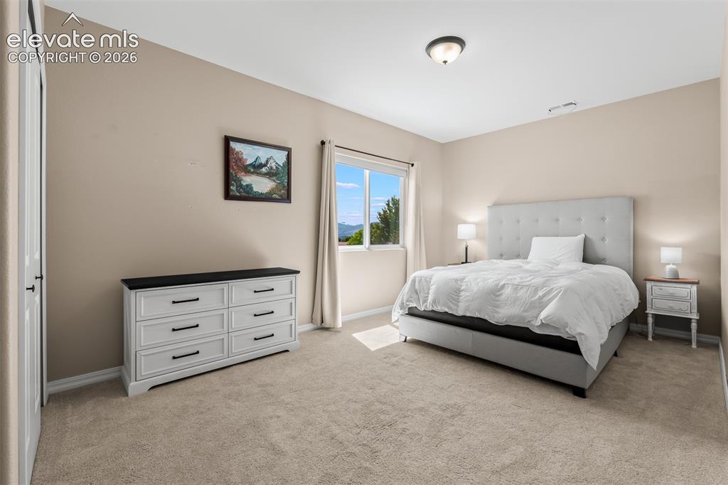 Image 40 of 47: Bedroom