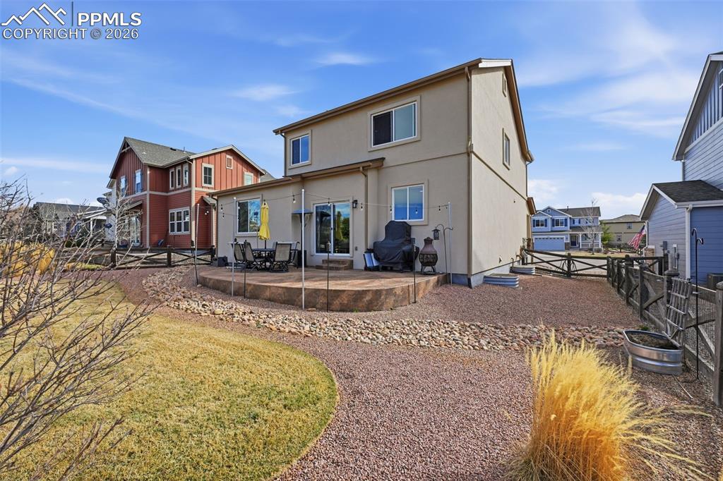 Image 31 of 38: Back of Structure