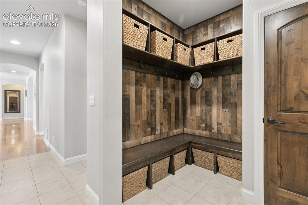 Image 19 of 50: Mud Room