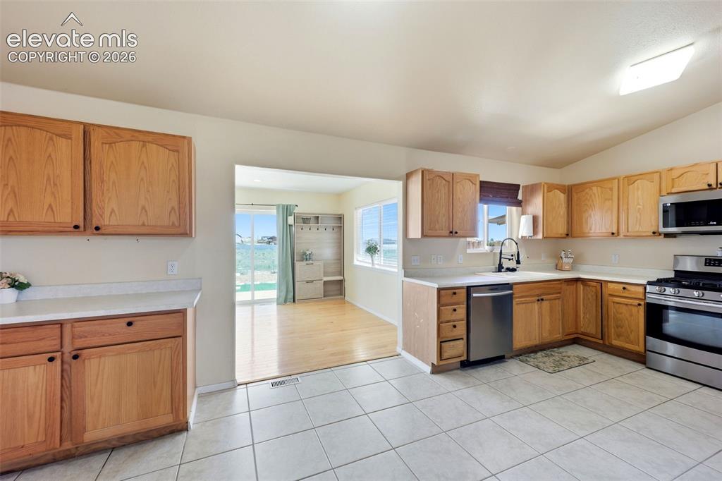 Image 12 of 38: Kitchen