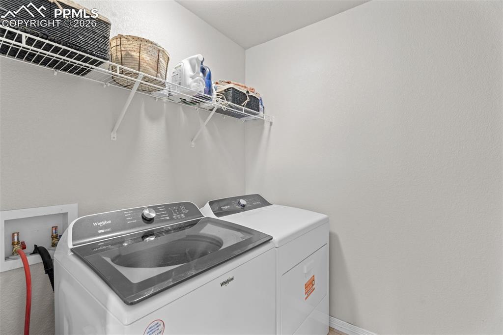 Image 28 of 40: Laundry