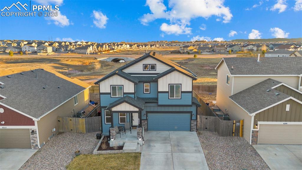 Image 30 of 40: Front of Structure