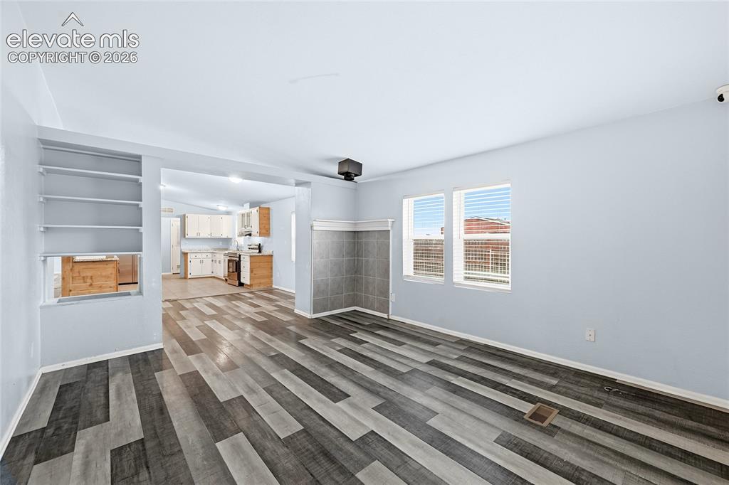 Image 12 of 30: Living Room