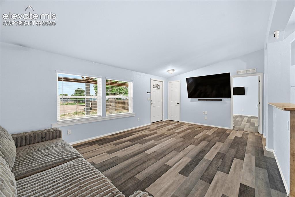 Image 5 of 30: Family Room